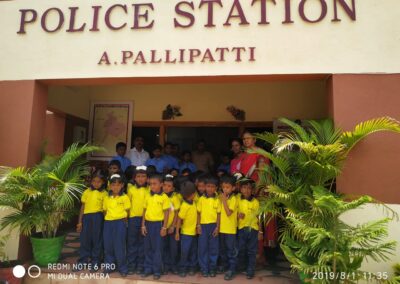 erk school kids visit to police station